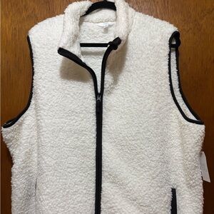 Time and Tru White Fleece Vest